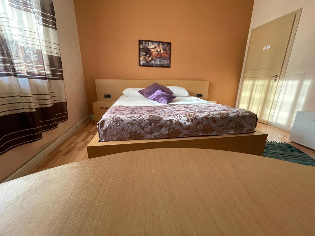 Algo Hotel